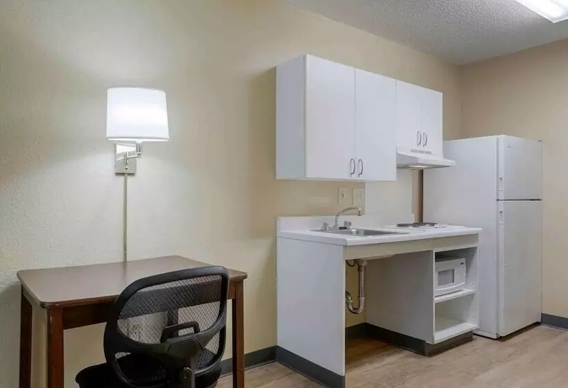 استودیوی لوکس, Extended Stay America Suites  Fort Worth  Fossil Creek