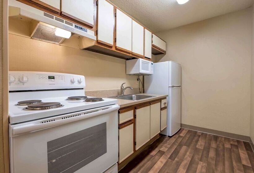 Студия Deluxe, Extended Stay America Suites  Indianapolis  Northwest  College Park