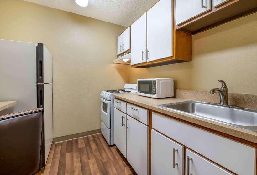 Студия Deluxe, Extended Stay America Suites  Indianapolis  Northwest  College Park