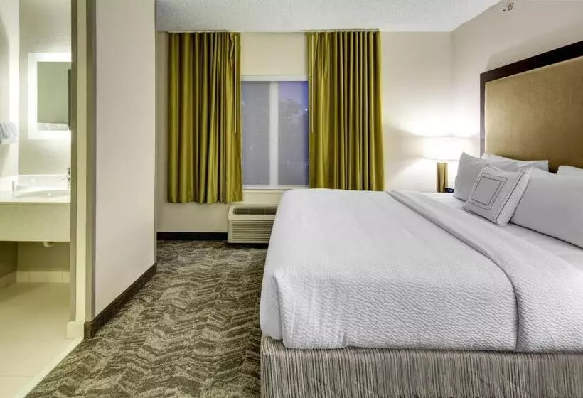 キングサイズベッドのスイートルーム, Springhill Suites Port Saint Lucie