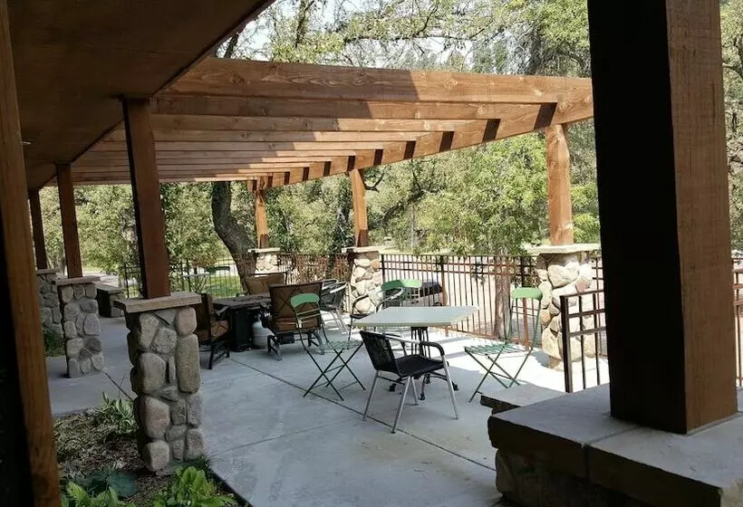 ２ダブルベッドのスタンダードルーム, State Game Lodge At Custer State Park Resort