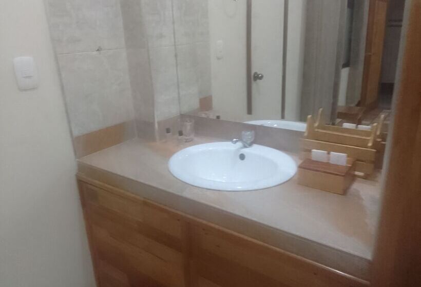 غرفة قياسية ثلاثية, Casa Nativa Iquitos