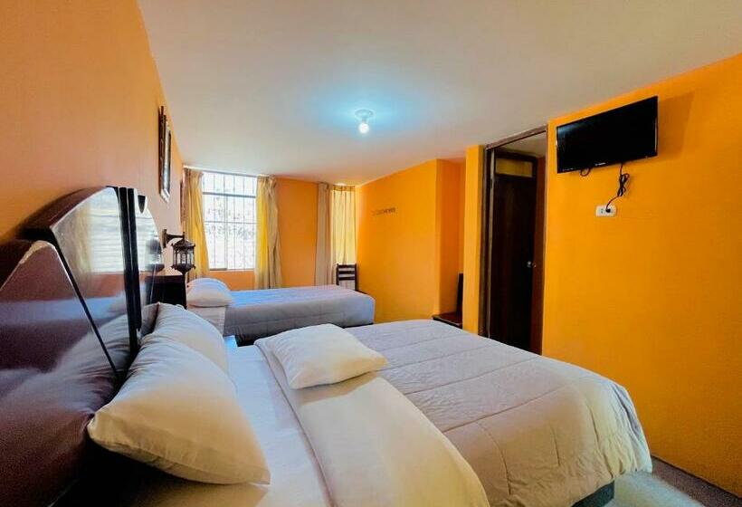 اتاق خانوادگی, Rumi Wasi