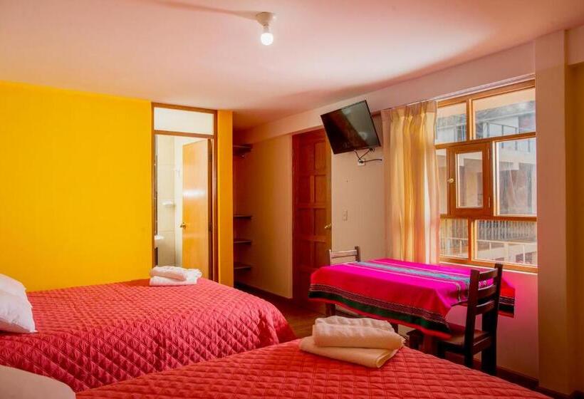 اتاق لوکس, Rumi Wasi