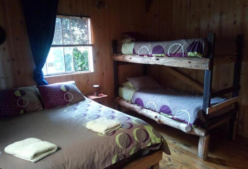 Семейный Номер, Ekilibre Surf Eco Hostal