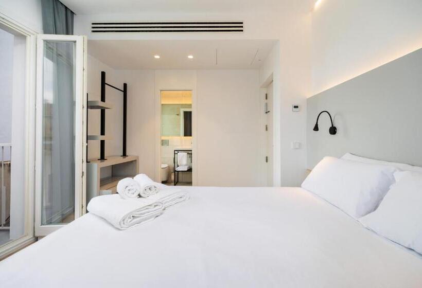 Quarto Deluxe com Sacada, Dormos