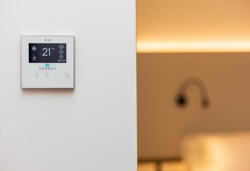 Quarto Superior com Terraço, Dormos