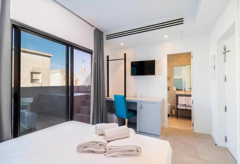 Quarto Superior com Terraço, Dormos