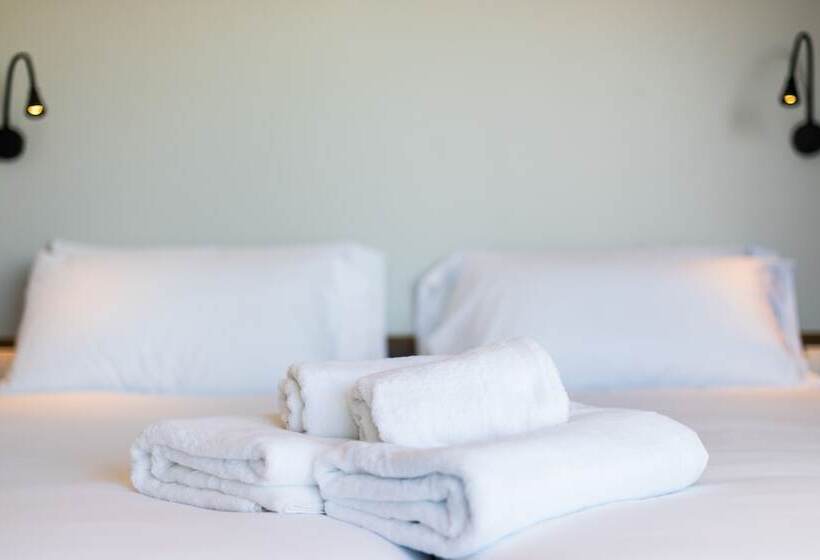 Quarto Superior com Vistas, Dormos