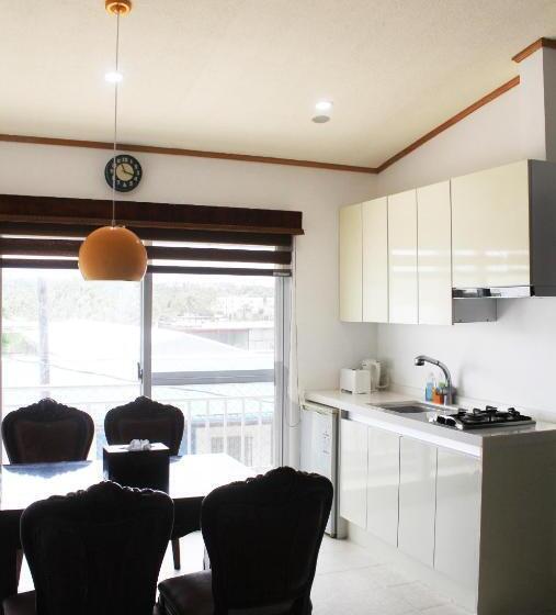 اتاق لوکس خانوادگی, Winners Residence