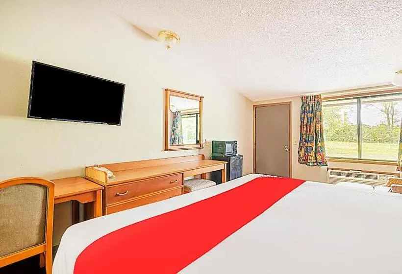キングサイズベッドのスタンダードルーム, Oyo Hotel Daleville Al Hwy 84
