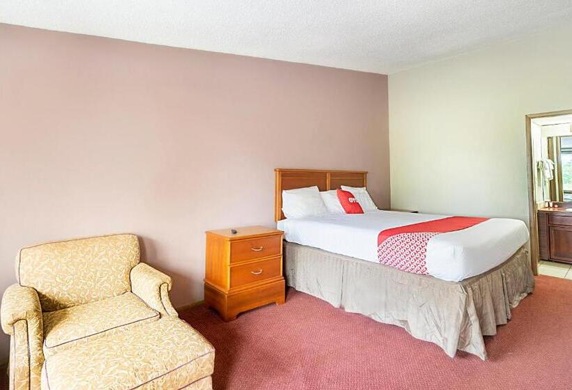 キングサイズベッドのスタンダードルーム, Oyo Hotel Daleville Al Hwy 84