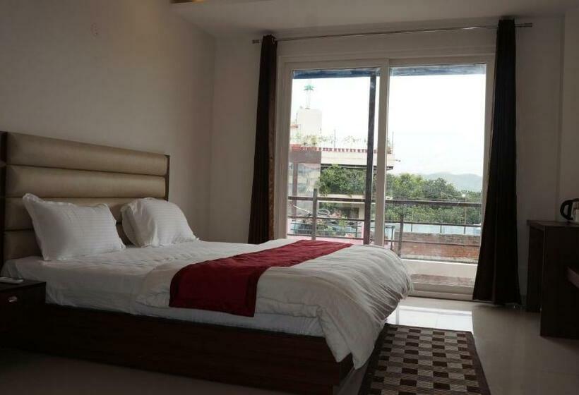 اتاق سوپریور, Aakash Residency