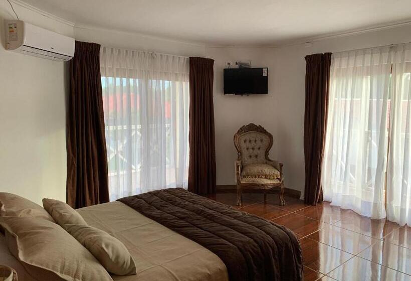 발코니 디럭스 룸, Teanehi Bed & Breakfast