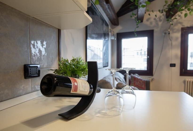 آپارتمان 1 خوابه با تراس, Margherita House Venice