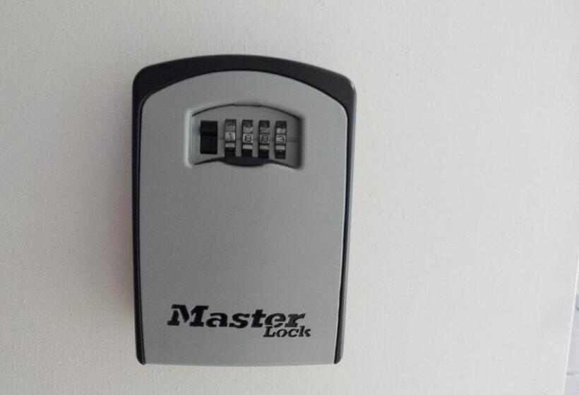 آپارتمان 1 خوابه با تراس, Margherita House Venice