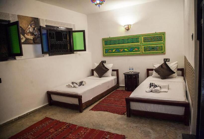 سوییت خانوادگی, Dar Merzoga