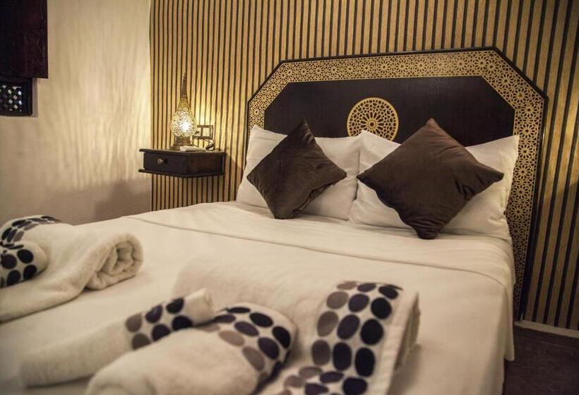 سوییت خانوادگی, Dar Merzoga