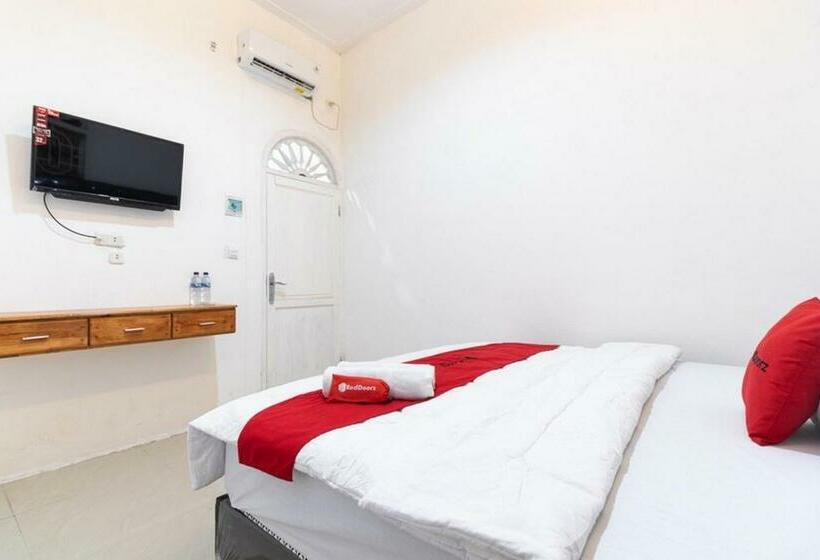 Номер Стандарт, Reddoorz @ Medan Johor