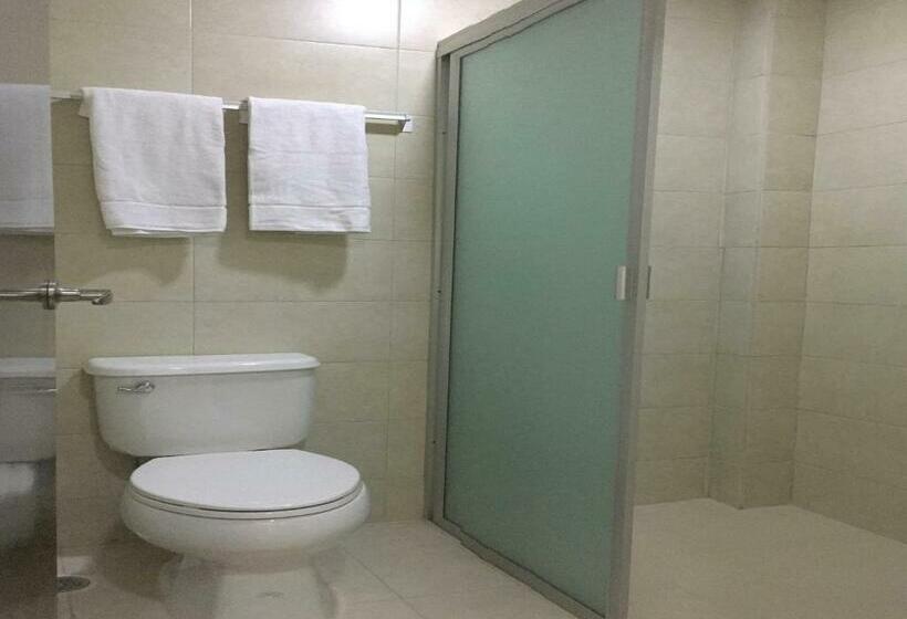 스탠다드 트리플 룸, Harbour Inn   Veracruz