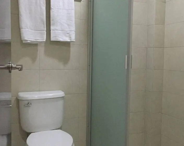 اتاق استاندارد سه نفره, Harbour Inn   Veracruz