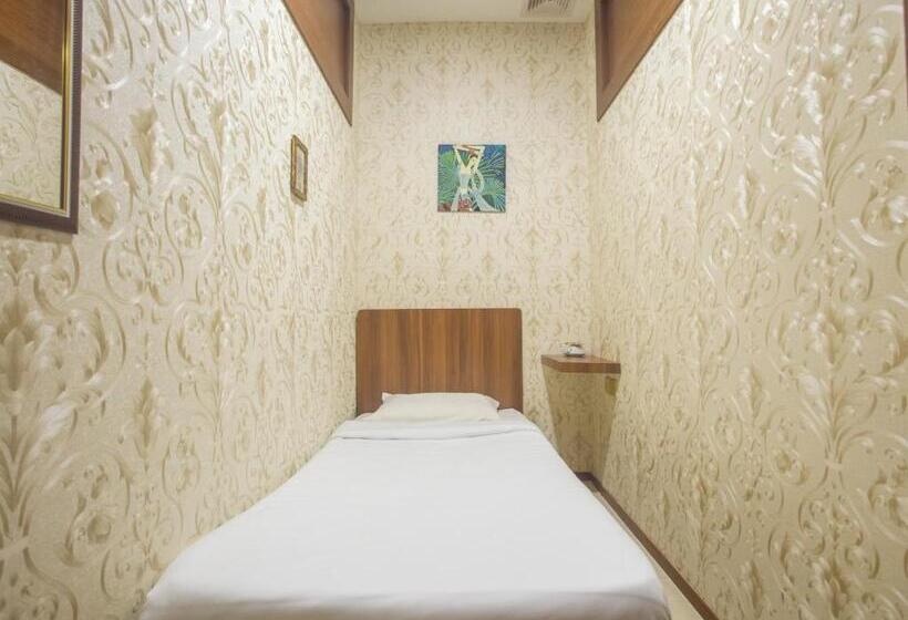 غرفة قياسية فردية, Spot On 89858 Rebecca S Homes