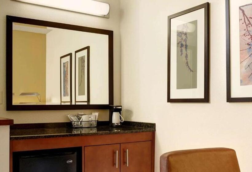 Deluxe Szoba Kind Size Bed, Sonesta Select Tucson Airport