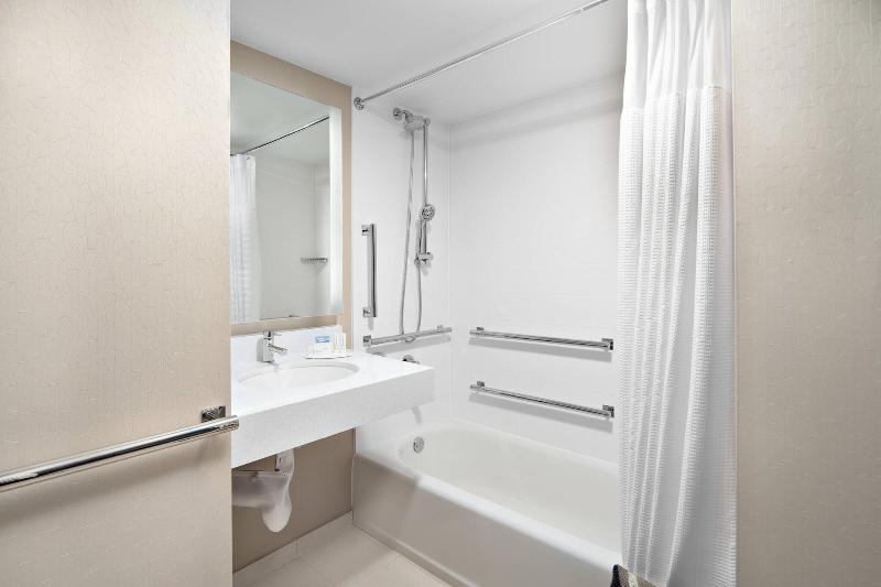 带皇后床的套间, Springhill Suites Houston Hobby Airport