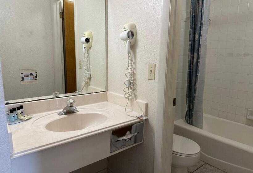 Номер Стандарт, Sunset Inn And Suites