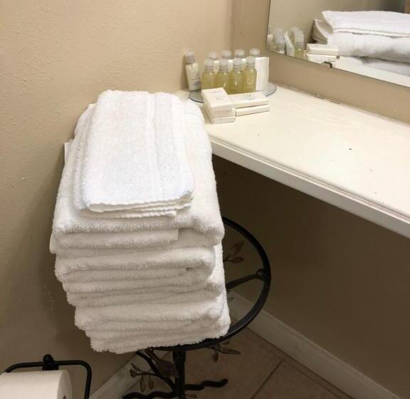 침실 2개 아파트, Sunset Inn And Suites