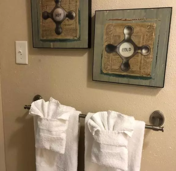 ２ベッドルームアパートメント, Sunset Inn And Suites