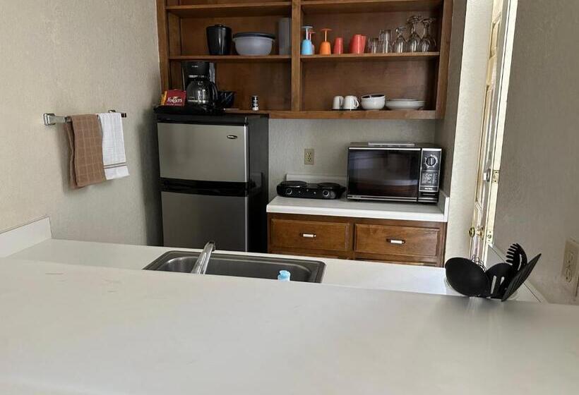 침실 1개 아파트, Sunset Inn And Suites