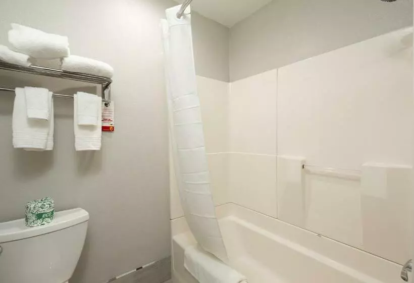 Standard-huone King-vuode, Super 8 By Wyndham Eureka