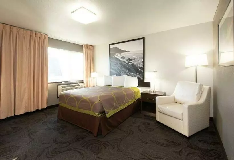 Standard-huone, Super 8 By Wyndham Eureka