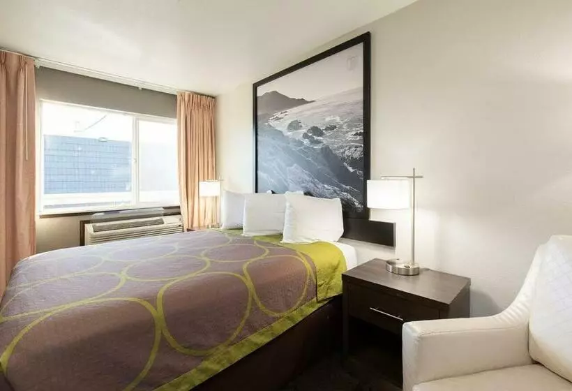 Standard-huone, Super 8 By Wyndham Eureka