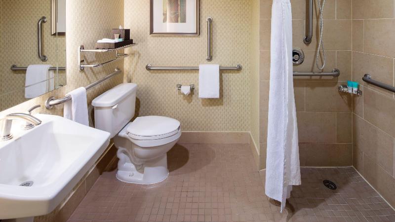 חדר סטנדרט, מיטת קינג, מותאם לאדם עם מוגבלויות, Super 8 By Wyndham Fayetteville