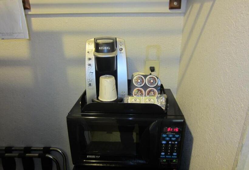 غرفة قياسية سرير كينج, Cherry Orchard Inn