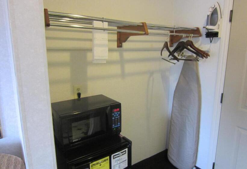 غرفة قياسية سرير كينج, Cherry Orchard Inn