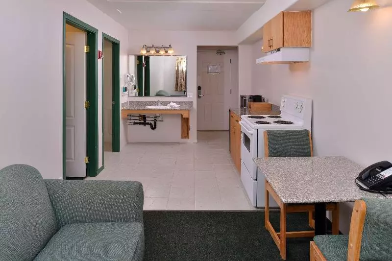 اتاق استاندارد, Cherry Orchard Inn
