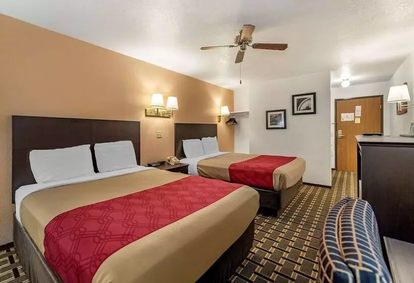 ２ダブルベッドのスタンダードルーム, Econo Lodge La Junta