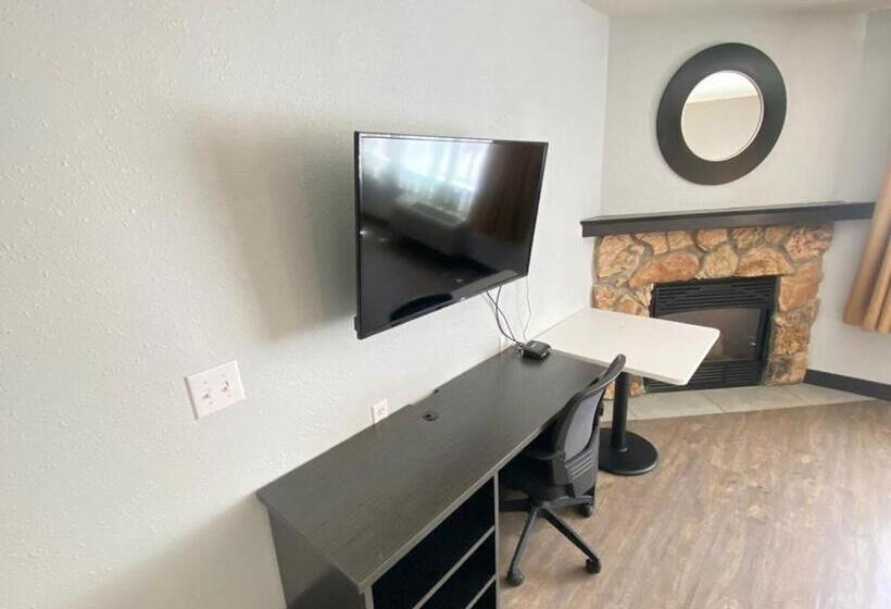 디럭스 스위트 킹 침대, Pinetop Studio Suites