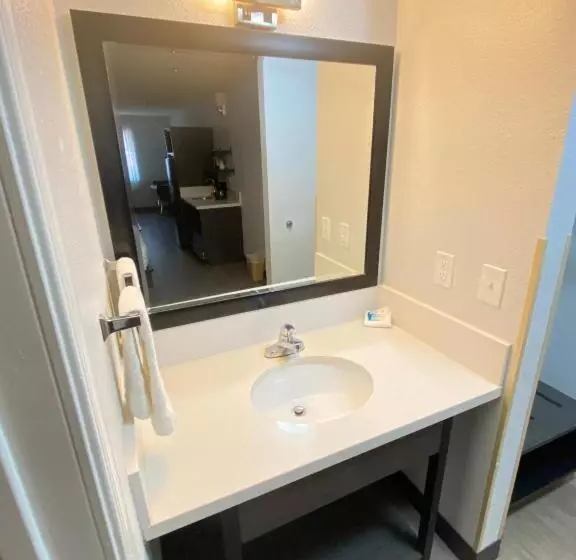 デラックスルーム, Pinetop Studio Suites