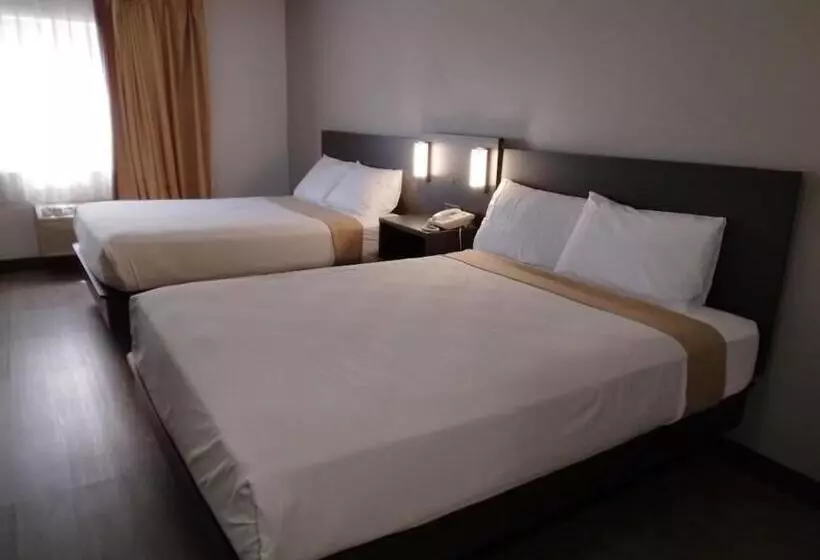 デラックスルーム, Pinetop Studio Suites