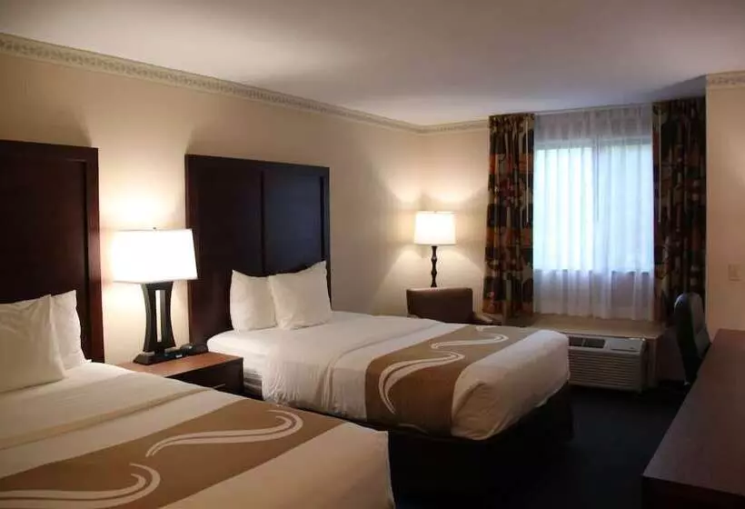 ２ダブルベッドのスタンダードルーム, Quality Inn Cortland   University Area