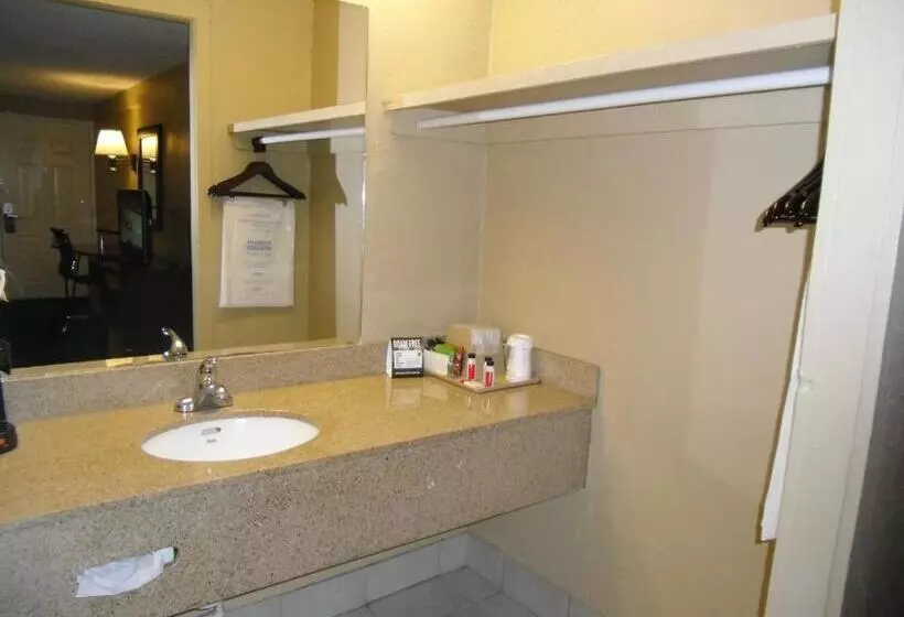 ２ダブルベッドのスタンダードルーム, Super 8 By Wyndham Lantana West Palm Beach