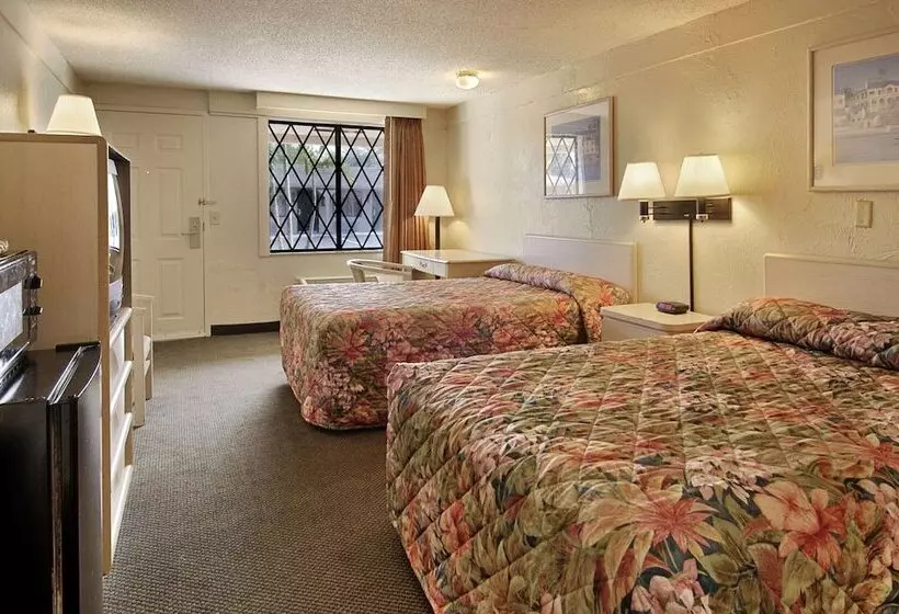 ２ダブルベッドのスタンダードルーム, Super 8 By Wyndham Lantana West Palm Beach