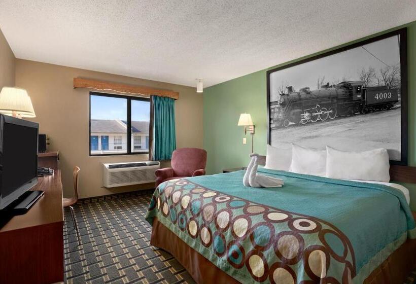 キングサイズベッドのスタンダードルーム, Super 8 By Wyndham Russellville