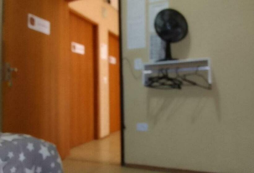 Quarto Estandar, Hospedagem Maria Joana