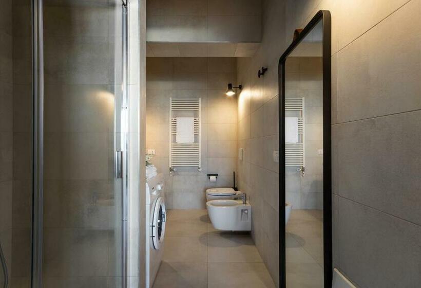 استودیوی استاندارد, Dreams Hotel Città Studi