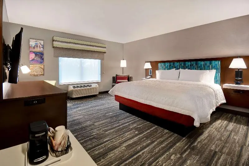 キングサイズベッドのスタンダードルーム, Hampton Inn Pleasant View, Tn